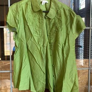 Girly Kelly green blouse